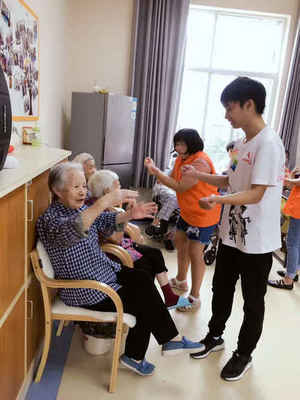 长沙养老新选择 先锋社区普亲老年养护中心让老年居民老有所乐